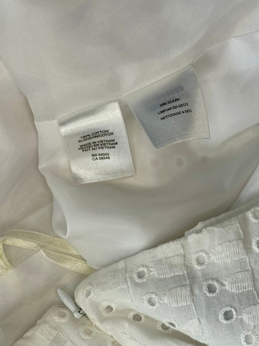 Jones Wear White Eyelet Sleeveless V-Neck Dress Size 14 - Picture 5 of 10